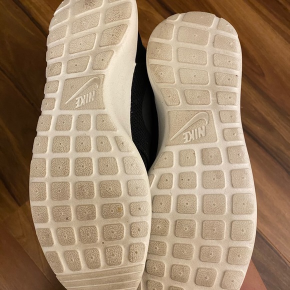 NEW Nikes - Picture 3 of 3